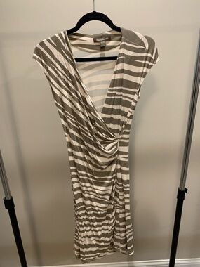 Tommy Bahama Striped Taupe & White Wrap-Style Women’s Dress